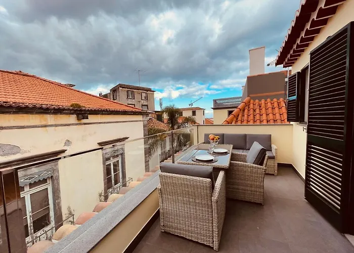 Living Funchal Apartments